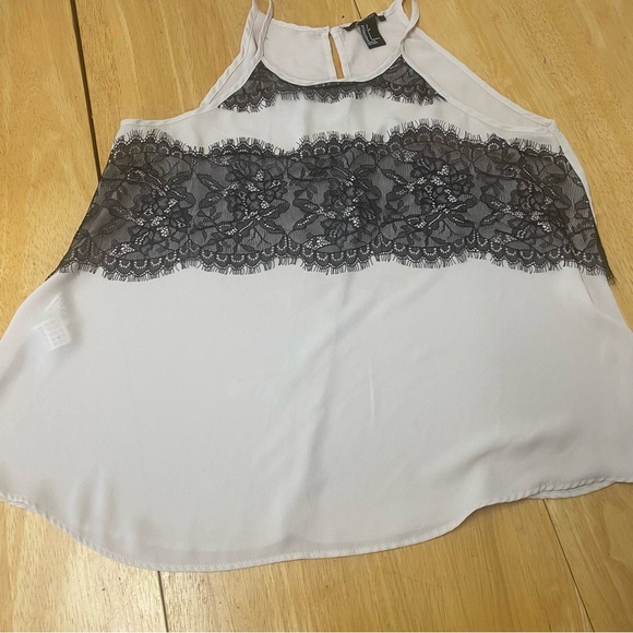 Tank Top Ivory with Black Lace Flowy Top Size Small Forever 21 - Picture 2 of 9